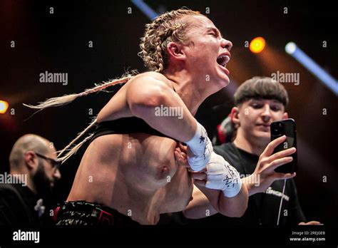 daniella hensley mma|Kingpyn Boxing results: Daniella Hemsley flashes ...